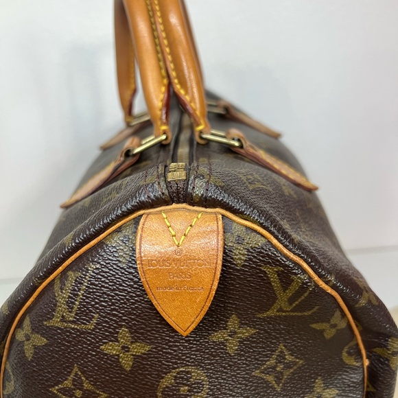 💥SOLD💥 Louis Vuitton Speedy 35 Monogram Bag - Picture 9 of 16